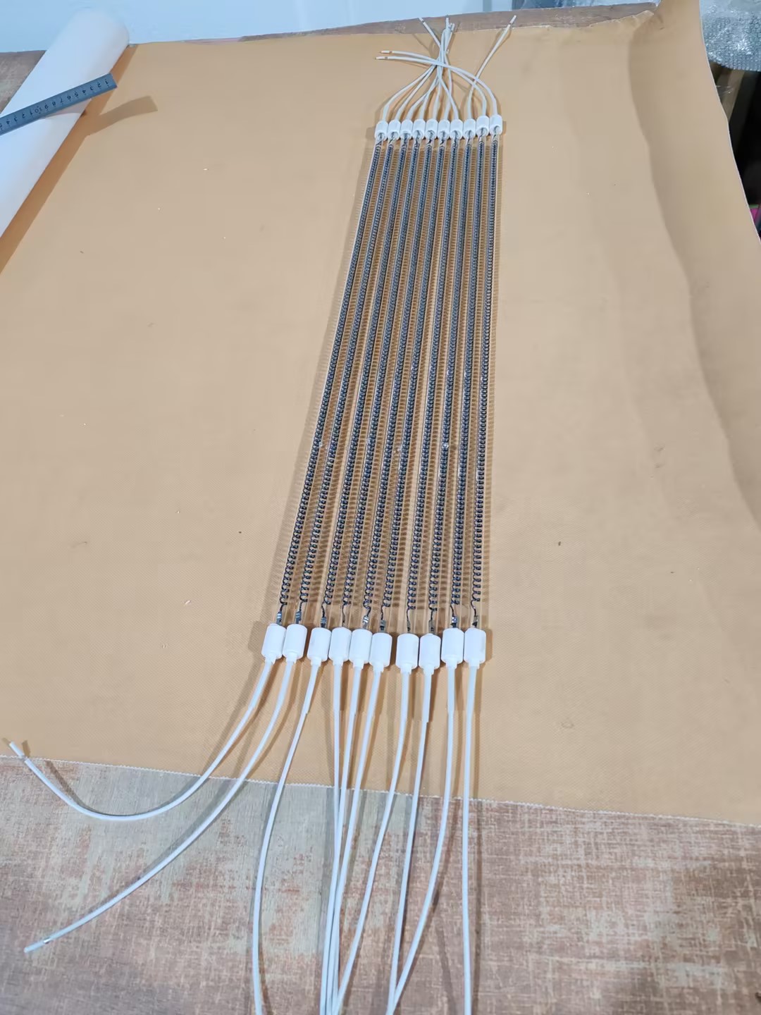 quartze heating tube a carbon fibre heating lamp