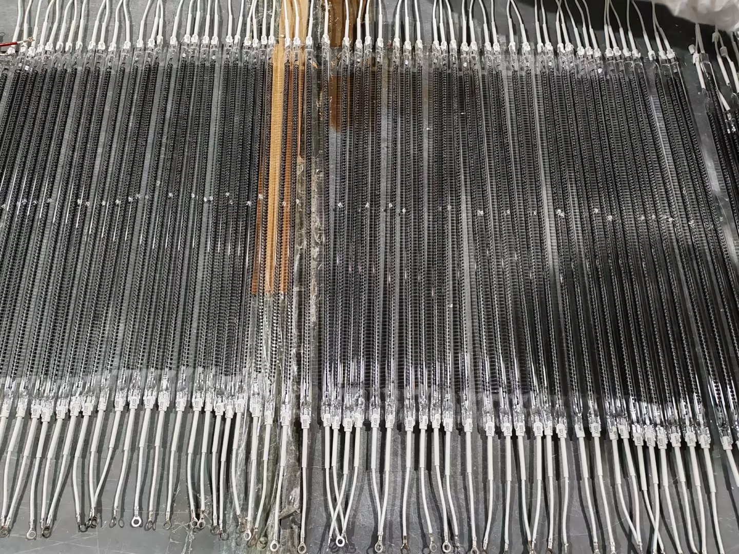 Quartz vs carbon infrared heater